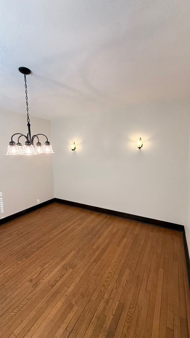 Building Photo - Beautiful 3/4 bedroom + office in Shadyside- Off-Street Parking and Tons of Storage!!