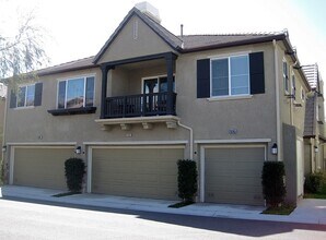 Building Photo - COMING SOON! 3-Bedroom Townhome with Priva...