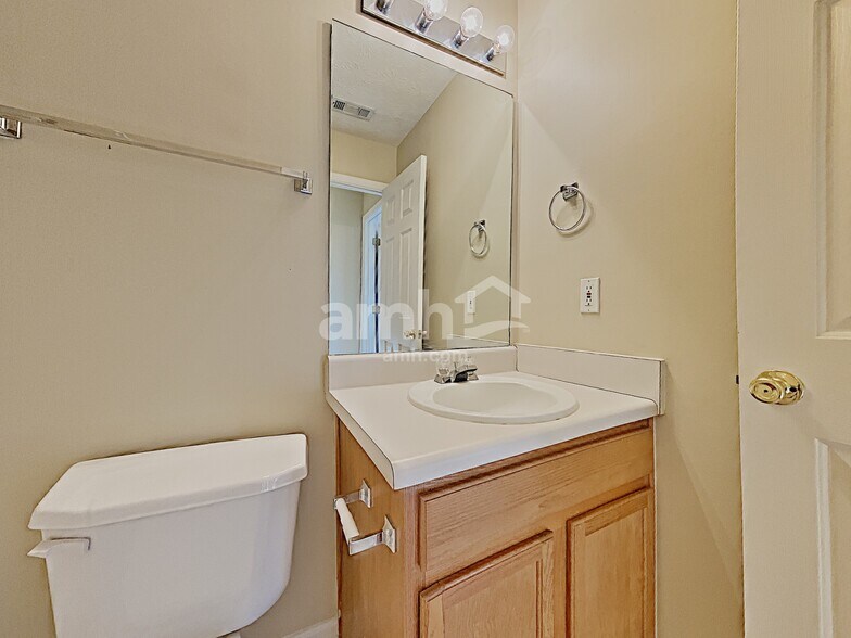 Building Photo - 836 Windcroft Cir NW