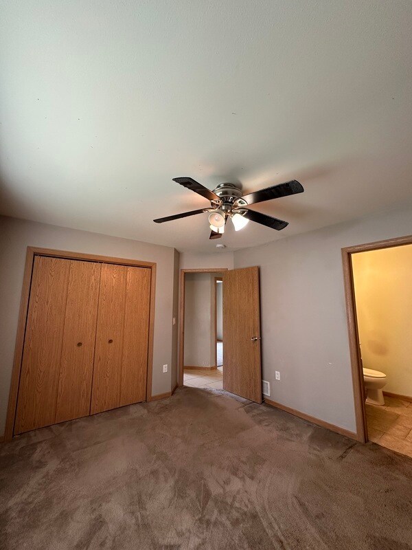 Building Photo - 5818 Wheatland Dr SW