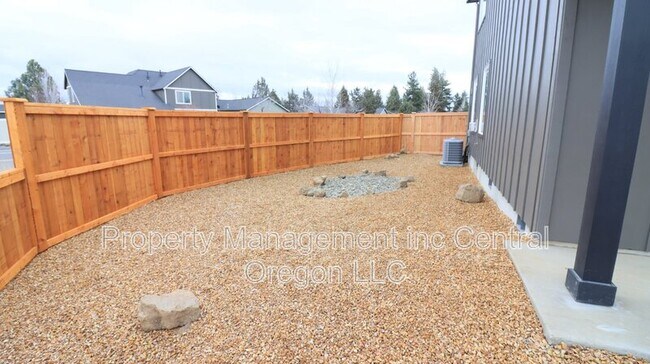 Building Photo - 61379 Brosterhous Road