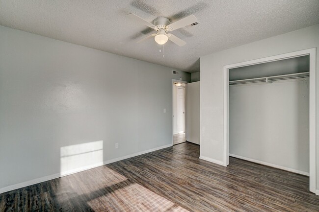 Building Photo - 3 bed 1 bath in Moore!