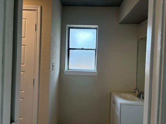 Building Photo - 16030 Blackhawk Blvd