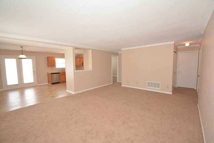 Building Photo - 7756 Mistflower Ln