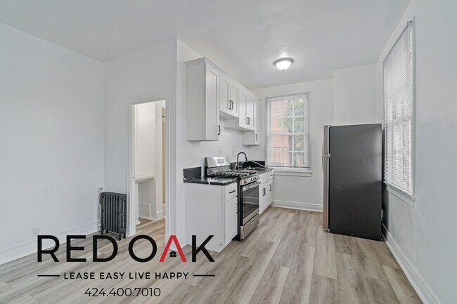 Primary Photo - 2505 W 6th St
