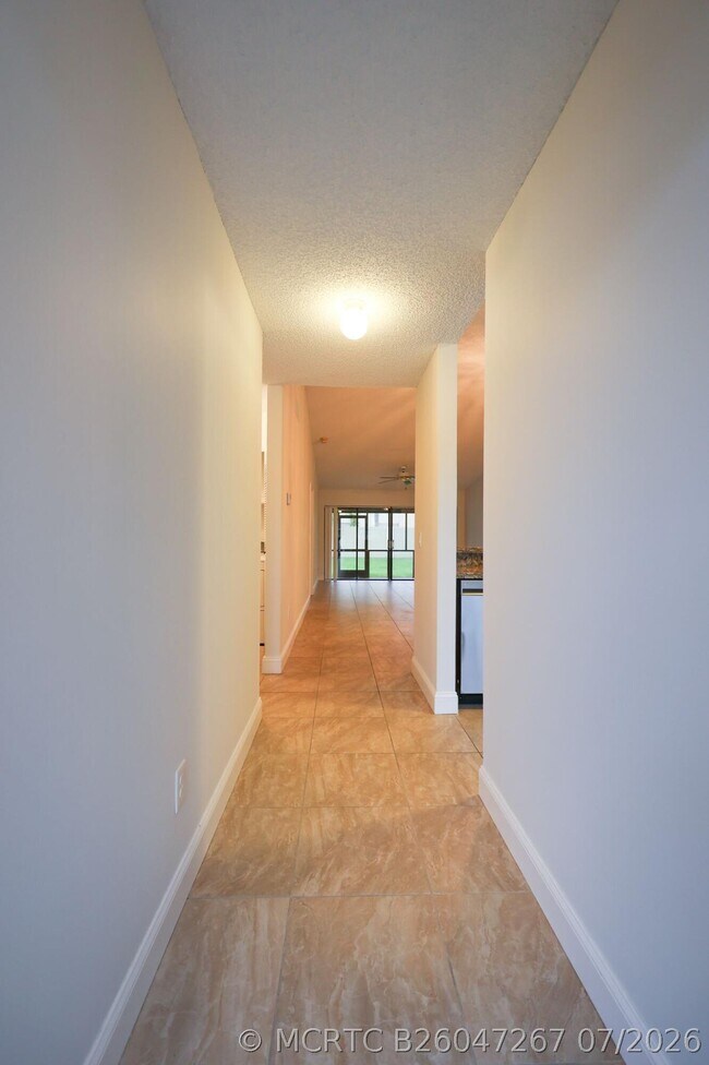 Building Photo - 10127 Boca Bend E