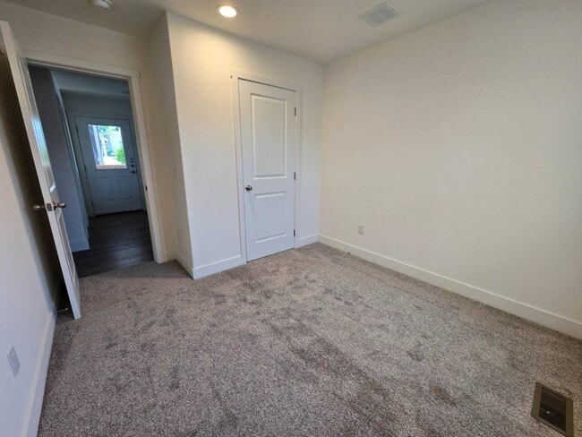 Building Photo - 359 Lemon Dr