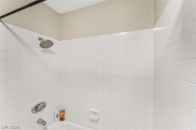 Building Photo - 3602 Gaylord Dr