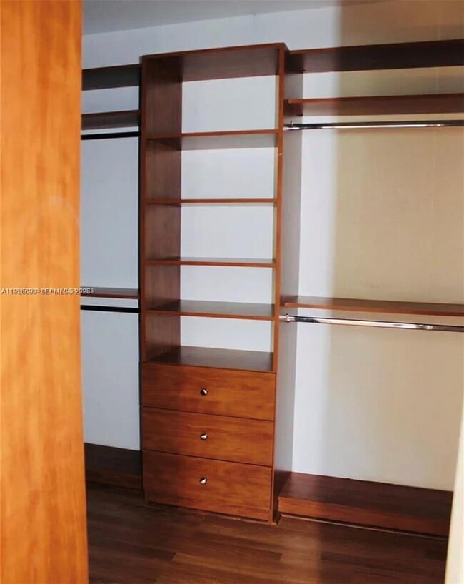 Building Photo - 6002 SW 166th Ct