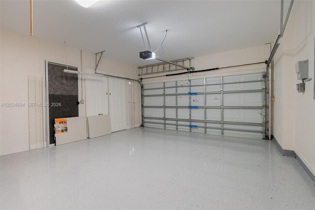 Building Photo - 2675 Clipper Cir