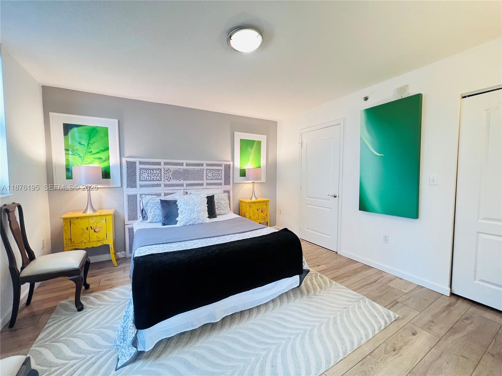 Building Photo - 1200 Brickell Bay Dr