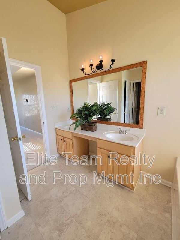 Building Photo - 4702 Ambridge Dr