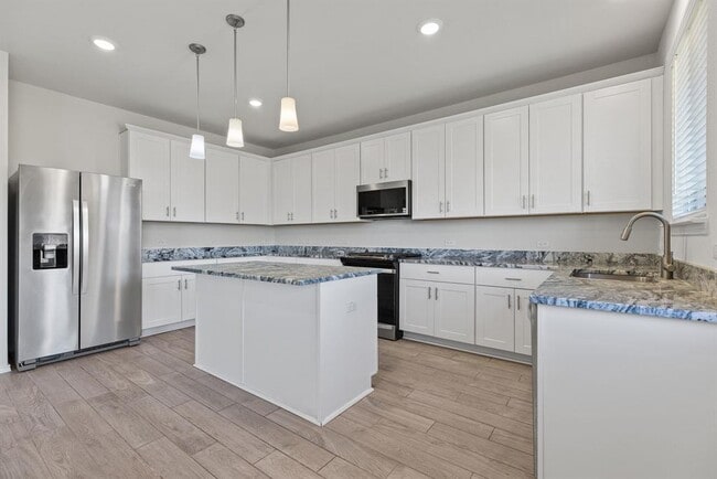 Building Photo - 905 Duskywing Wy