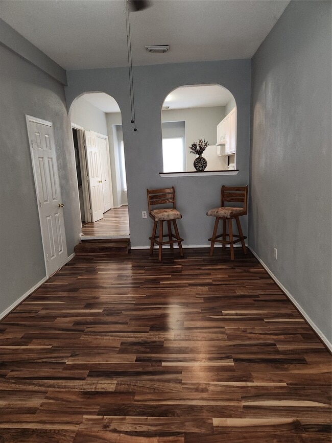 Building Photo - 4732 Orange St