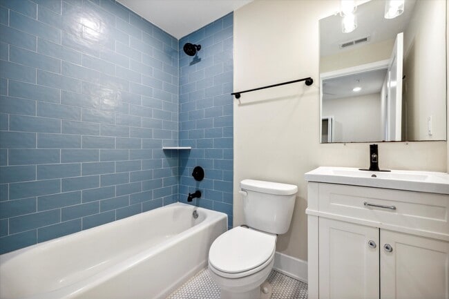 Building Photo - 1804 W Berks St