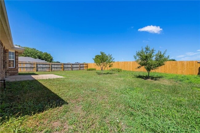 Building Photo - 520 Dewberry Ln