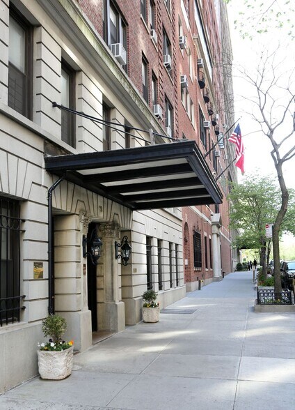 Building Photo - 16 E 98th St