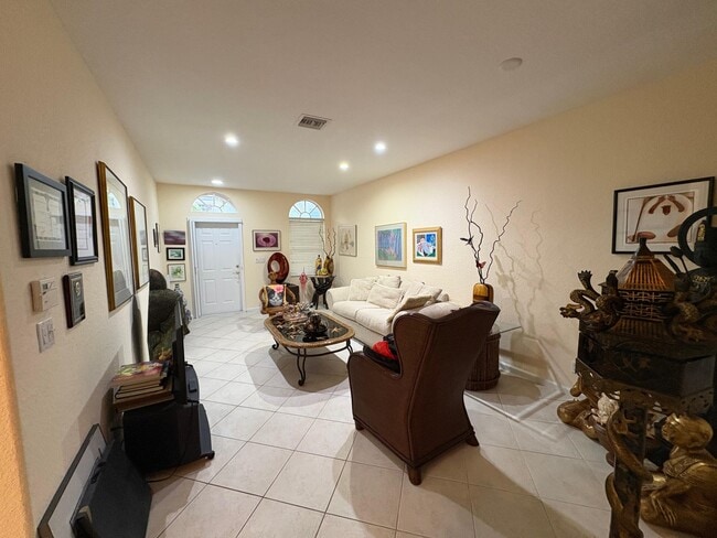 Building Photo - 67 Legacy Ct