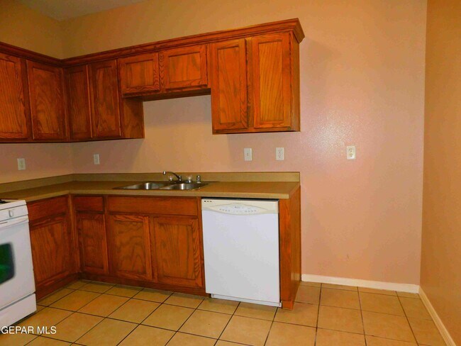 Building Photo - 11951 Diana Candia Ln