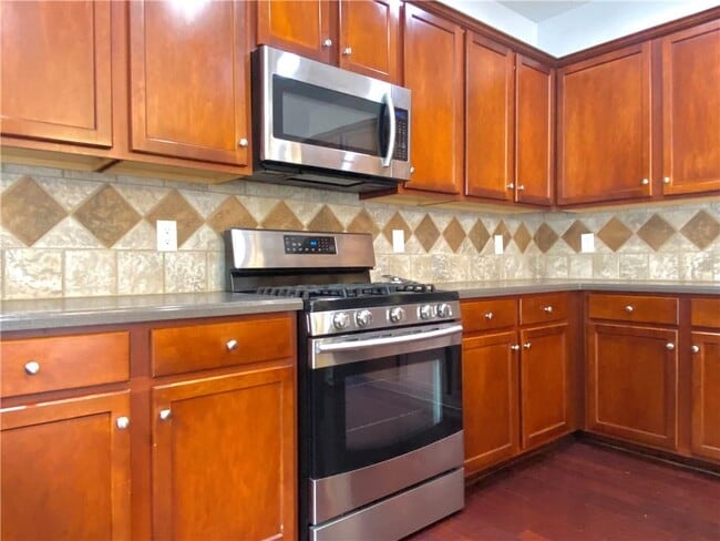 Building Photo - 6405 Knighted Ct