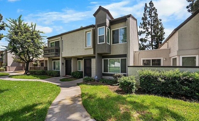 Building Photo - 16429 Westbrook Ln