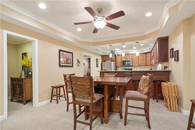 Building Photo - 130 S Links Dr