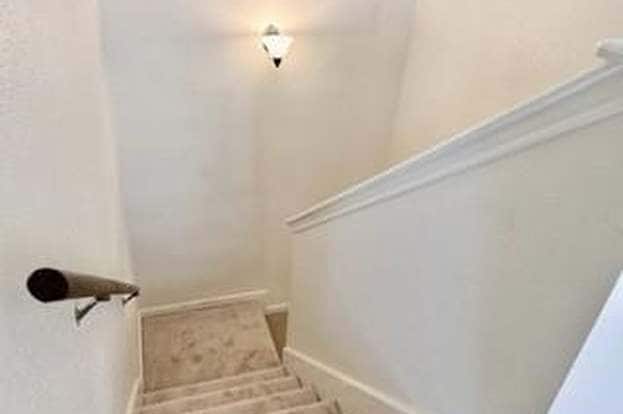 Building Photo - 8299 Cambridge St