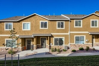 Building Photo - 7615 Red Fir Pt