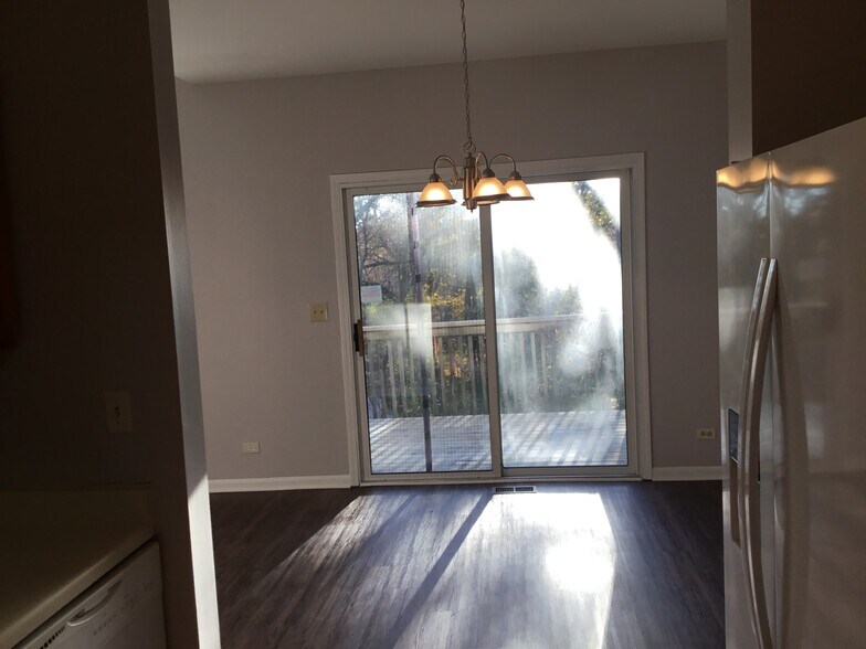 Building Photo - 13 Brian Ct