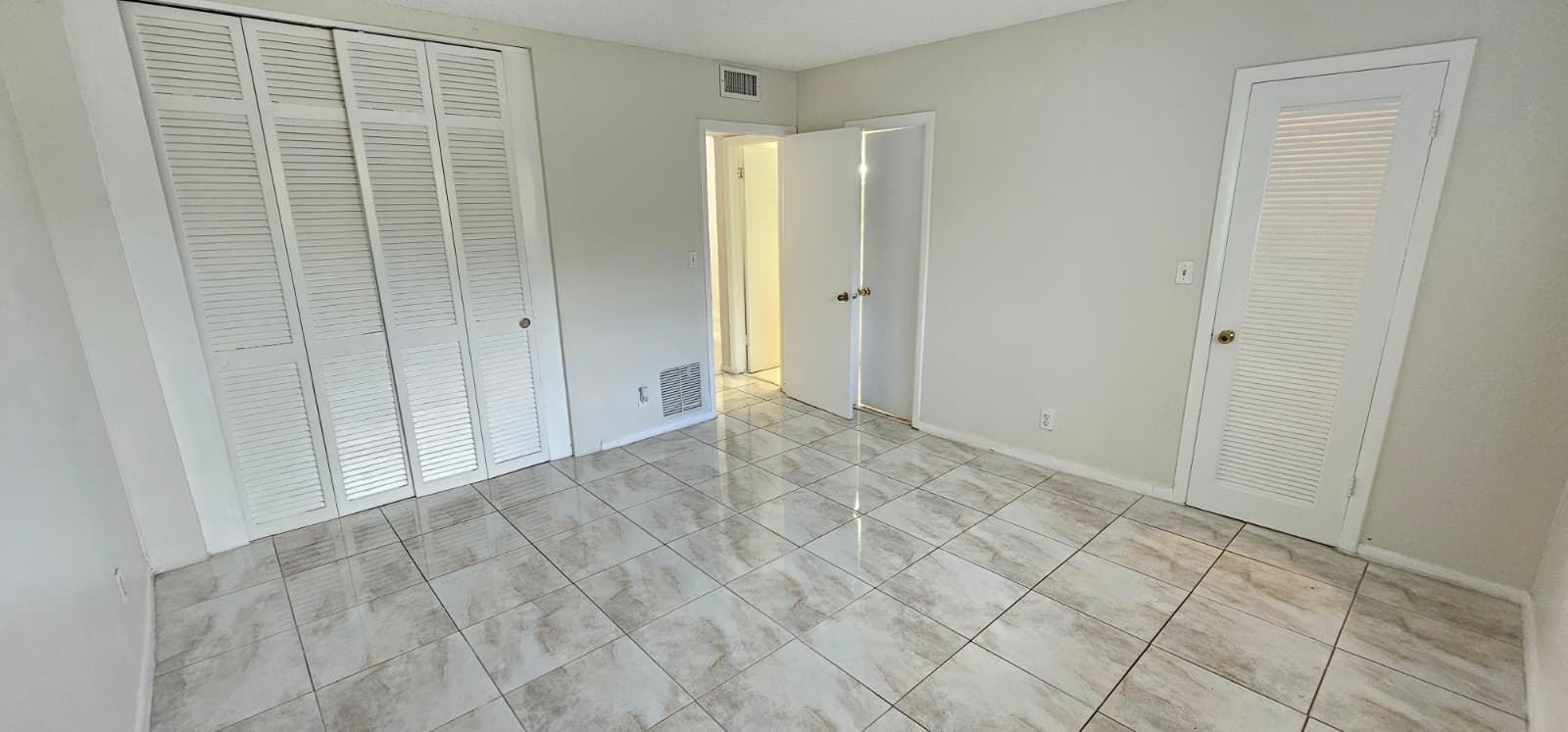 Building Photo - 2060 NW 81st Ave