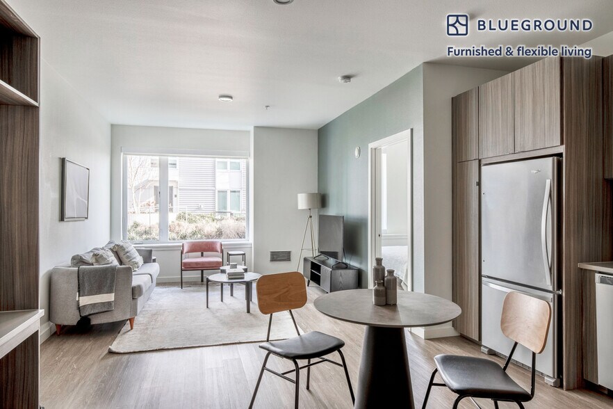 Building Photo - 120 Broadway-SI FL2-ID539