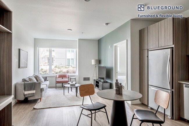 Building Photo - 120 Broadway-SI FL2-ID539