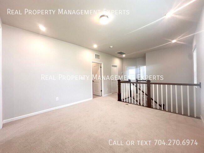 Building Photo - 112 Atterberry Aly