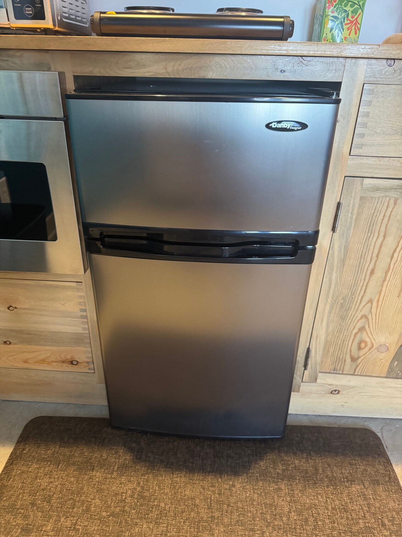 Building Photo - 342 S Mount Vernon Ave