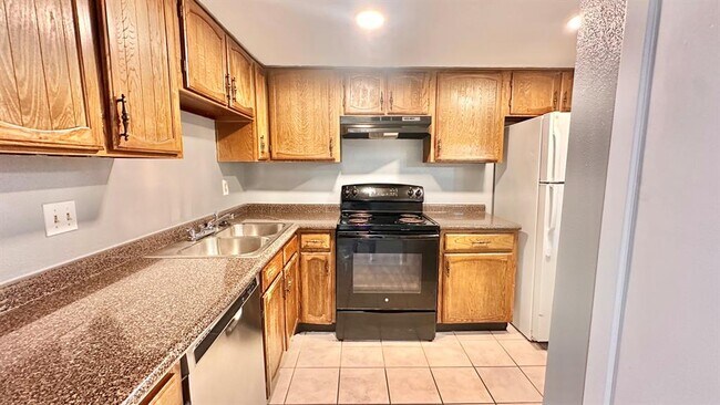 Building Photo - 4205 Benard Ct
