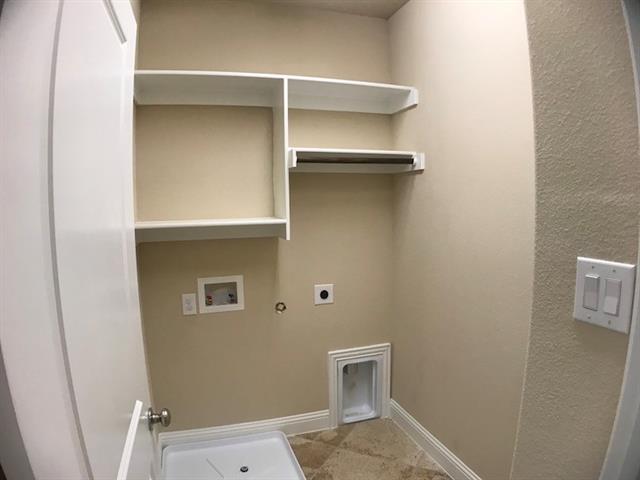 Building Photo - 6110 Rainbow Valley Pl