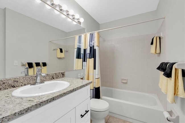 Building Photo - 106 Sun Isle Cir