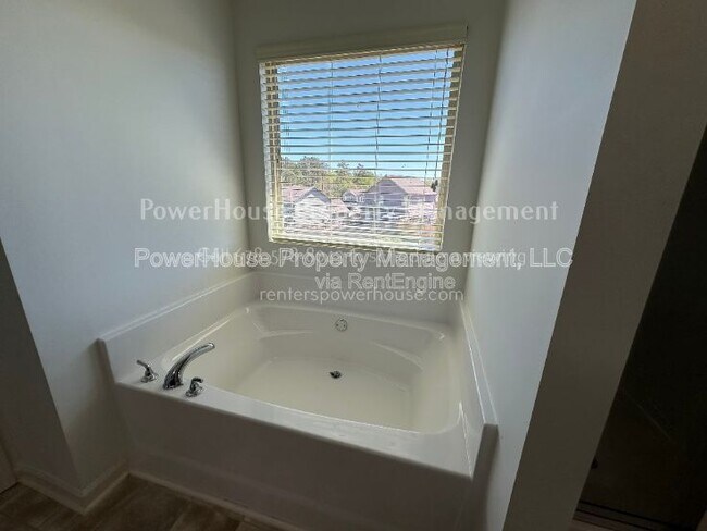 Building Photo - 2378 Centenary Way Ct