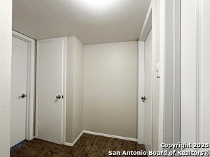 Building Photo - 2802 Lasses Blvd