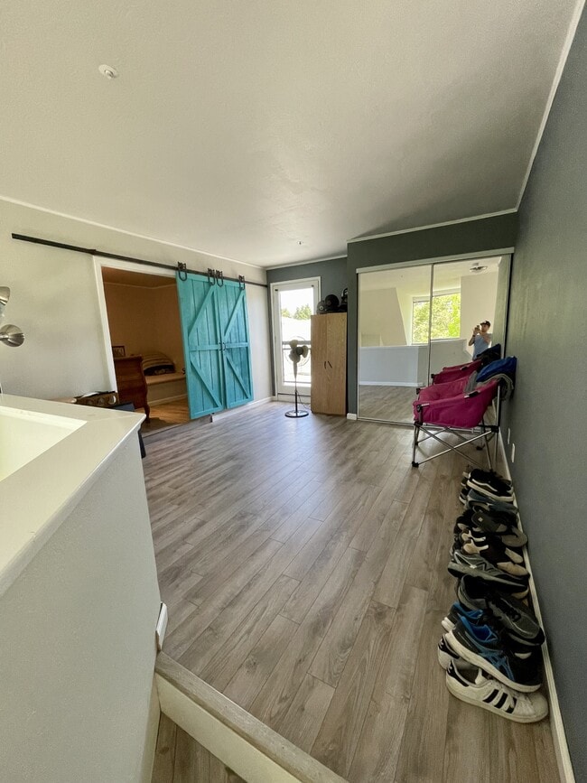 Building Photo - 2601 Willowbrook Ln