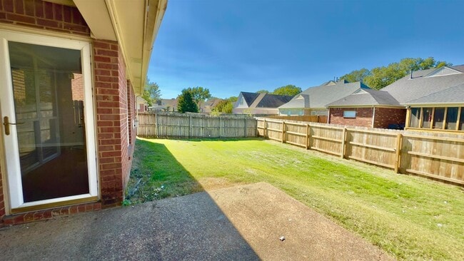 Building Photo - 4605 Park Side Dr