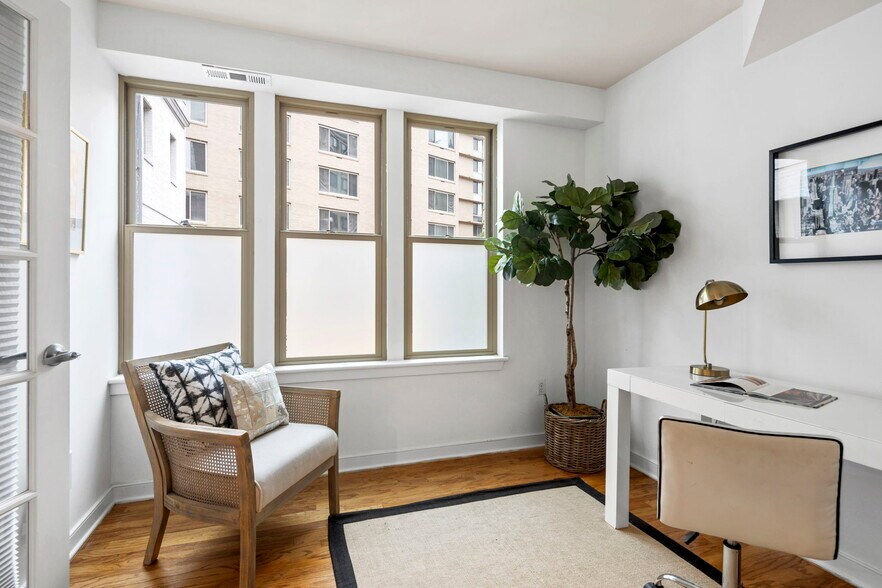 Building Photo - 1445 N St NW