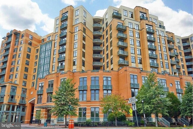 Building Photo - 2720 S Arlington Mill Dr