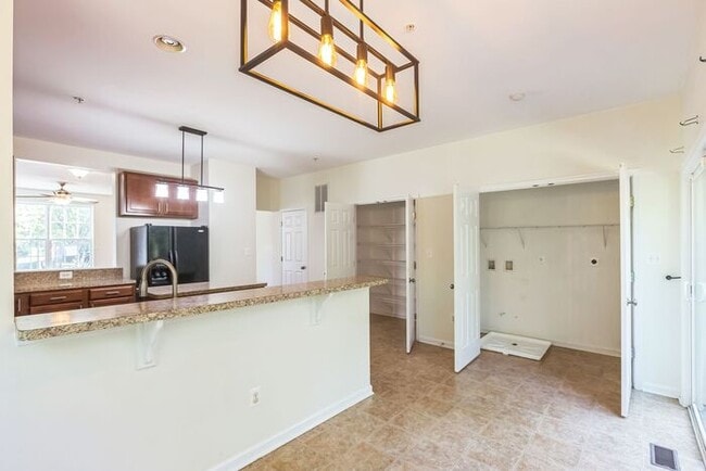 Building Photo - 46365 Shining Willow Ln