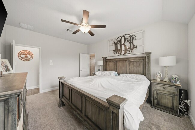 Building Photo - 5338 Regal Gem Ln