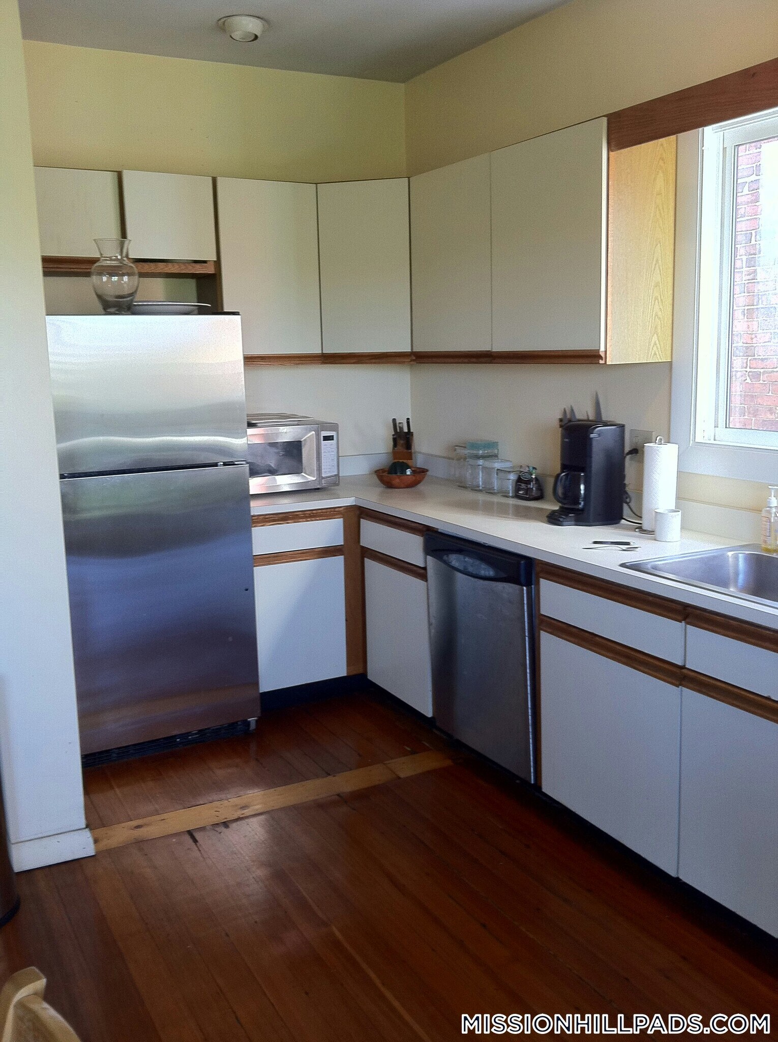 Building Photo - 100 Calumet St