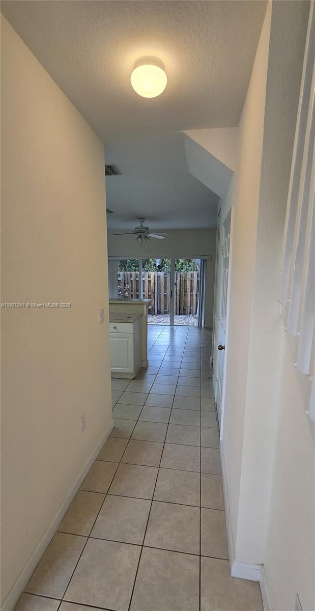 Building Photo - 3320 NE 13th Cir Dr