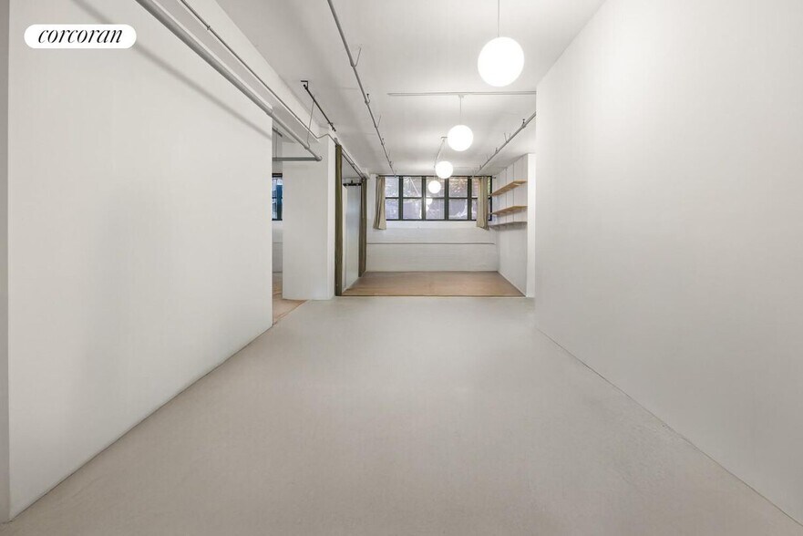 Building Photo - 105 Lexington Ave