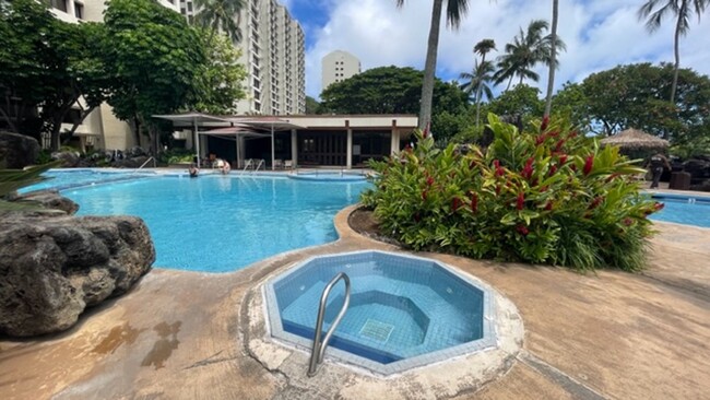 Building Photo - Mauna Luan Hawaii Kai 2 Bedroom 2 Bathroom...