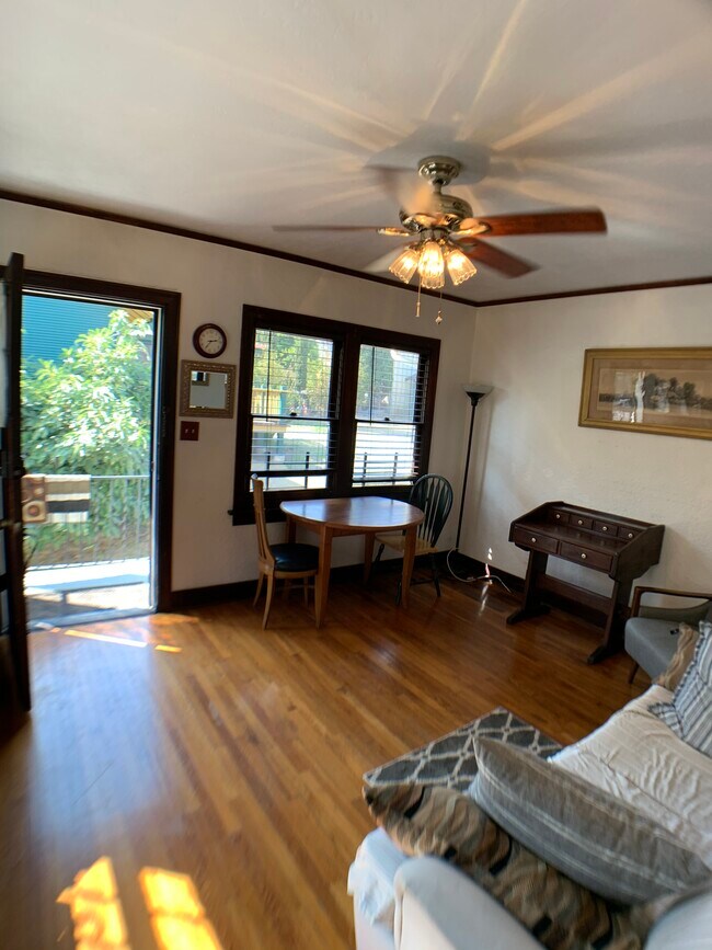 Dining table - 2746 C St